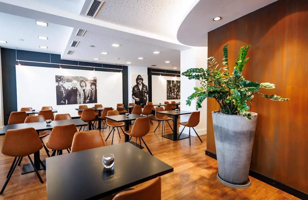 Internationales Studierendenhotel-1